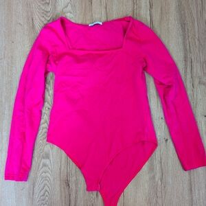 L square neck pink bodysuit